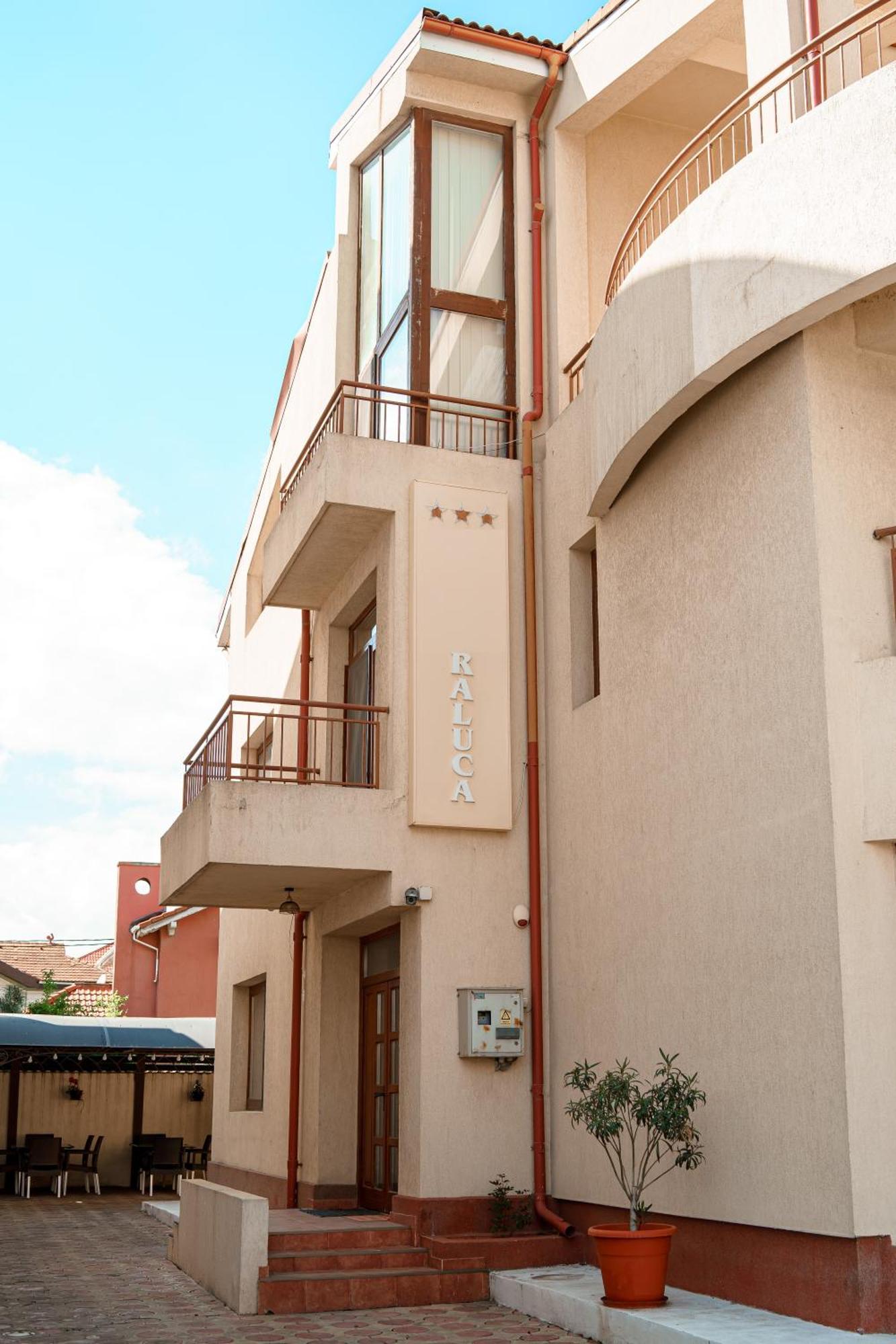 Raluca Hotel Navodari Luaran gambar