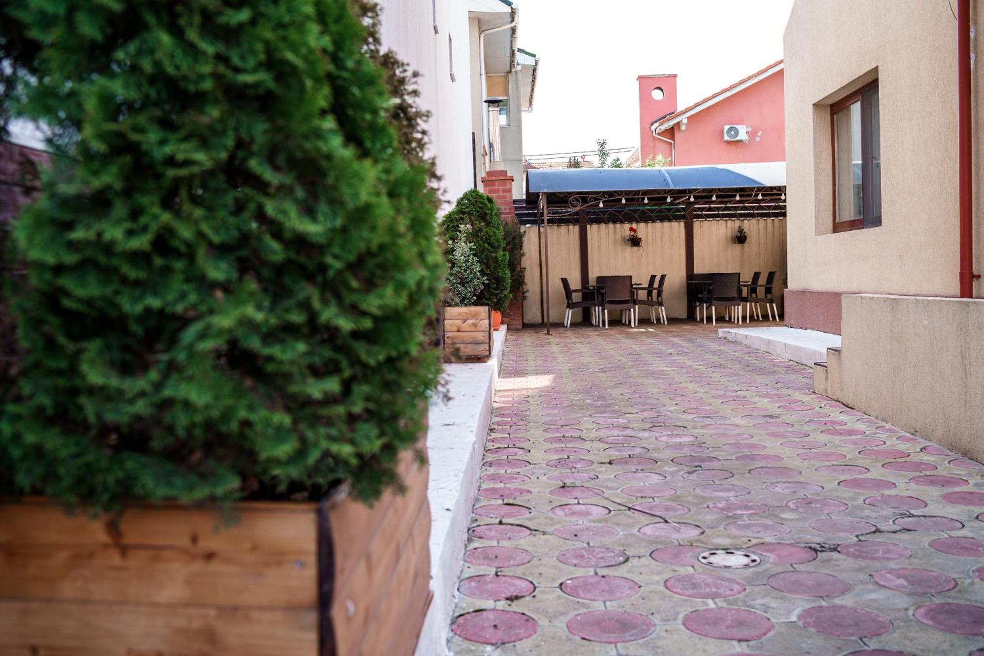 Raluca Hotel Navodari Luaran gambar