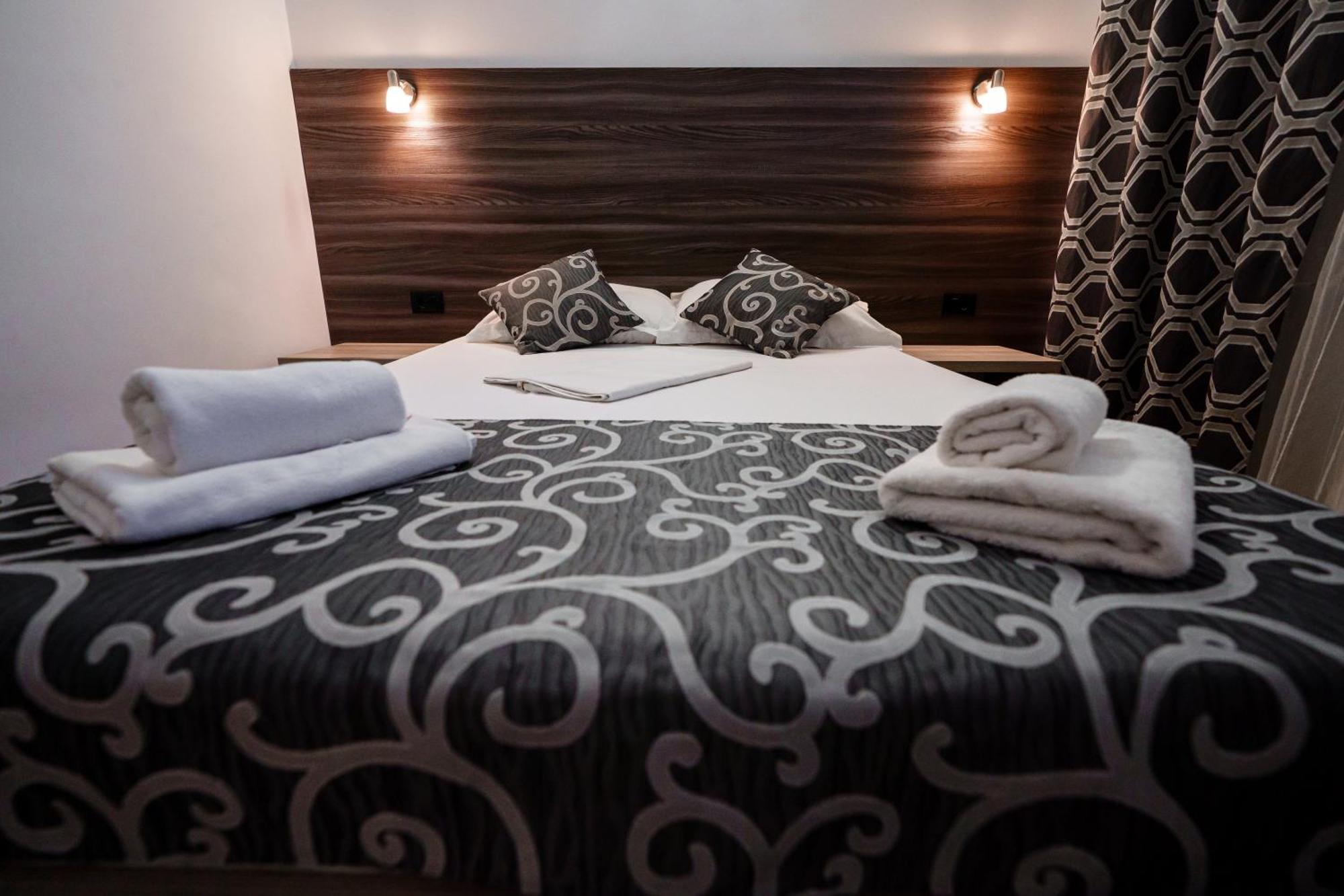 Raluca Hotel Navodari Luaran gambar