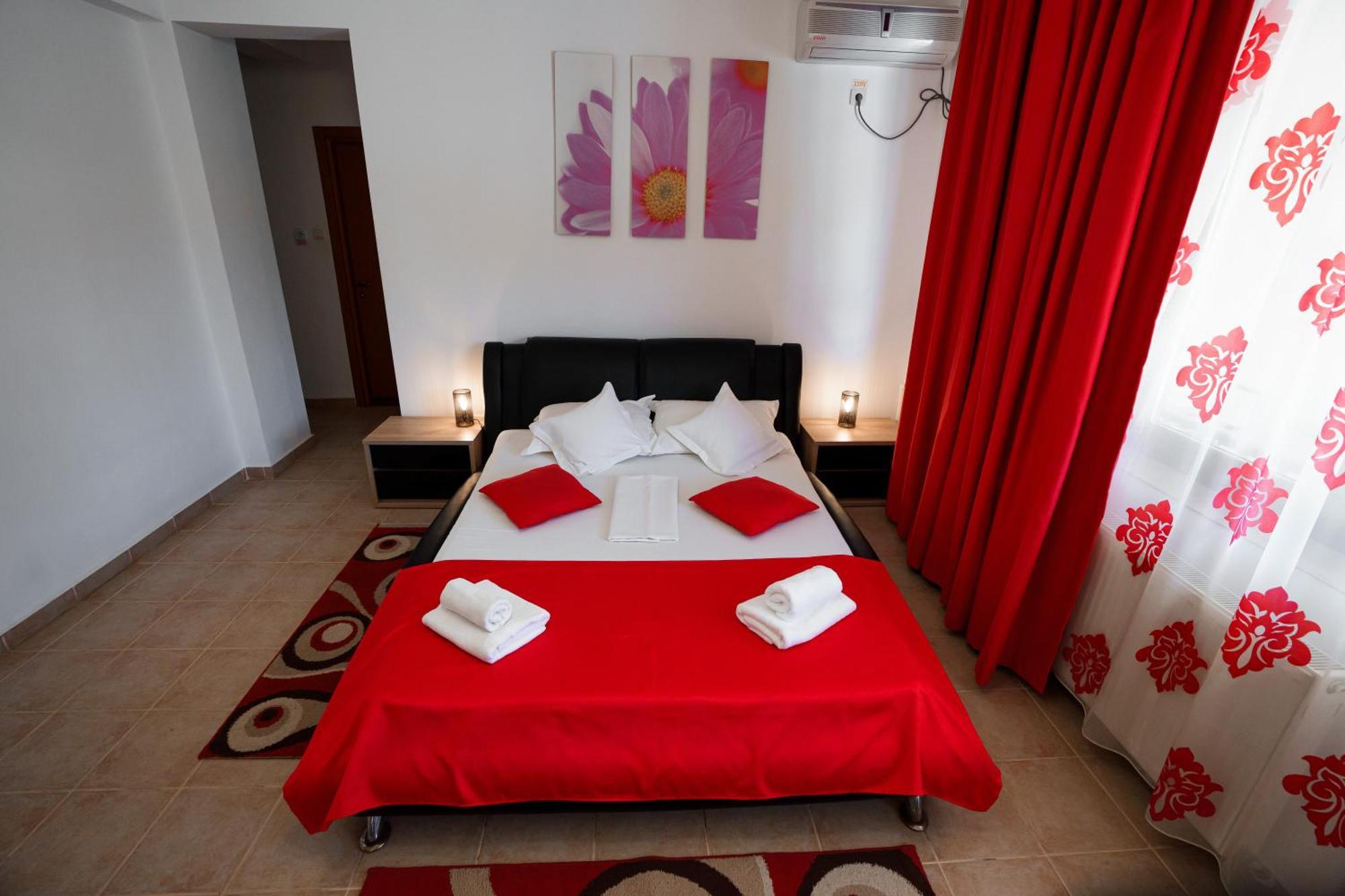 Raluca Hotel Navodari Luaran gambar
