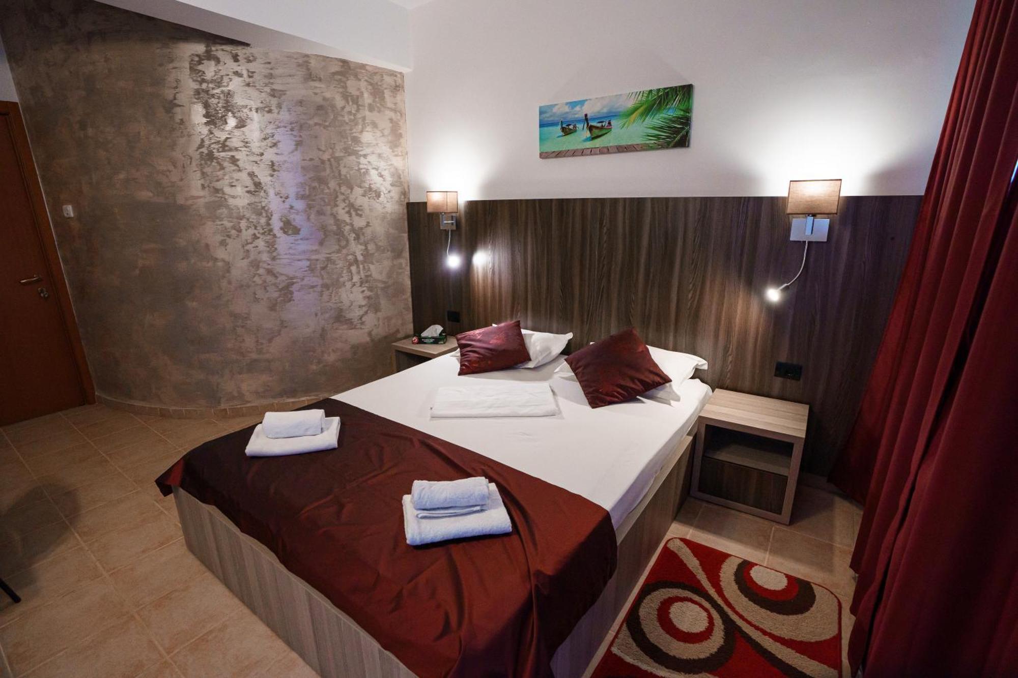 Raluca Hotel Navodari Luaran gambar