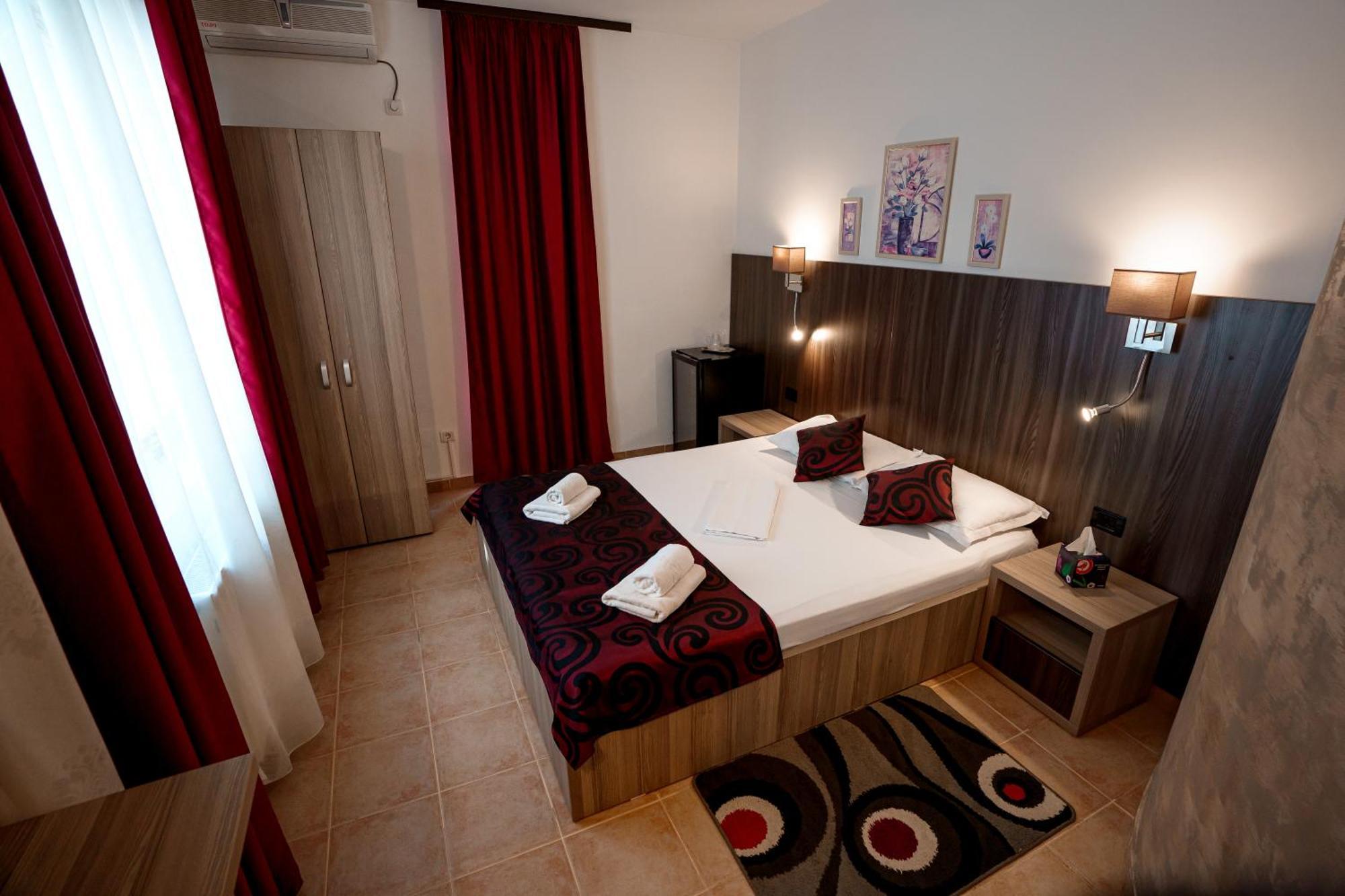 Raluca Hotel Navodari Luaran gambar