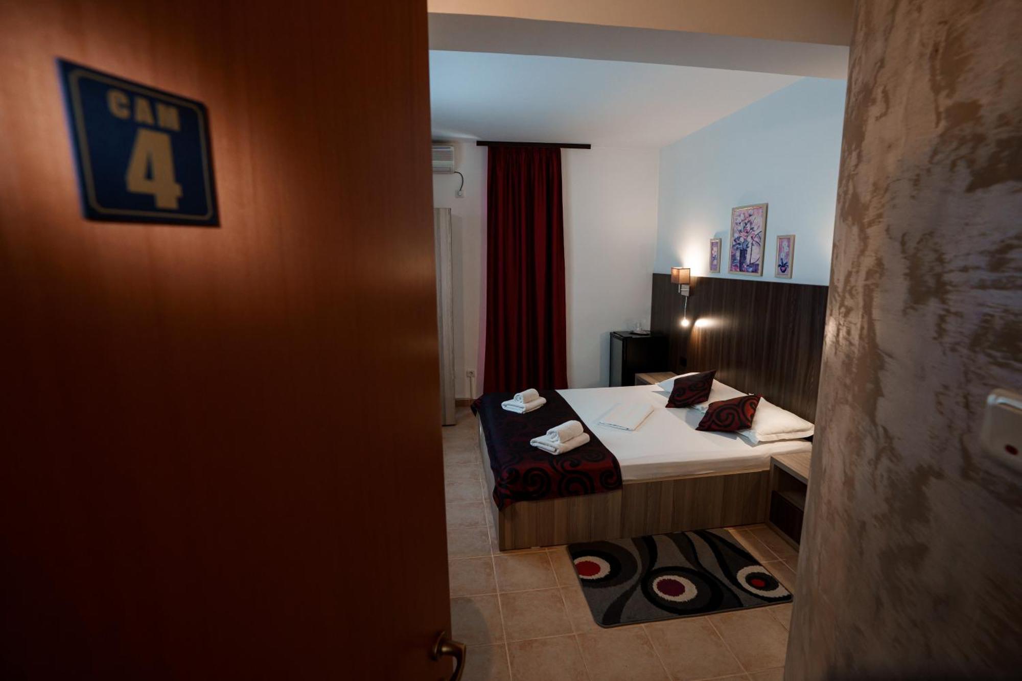 Raluca Hotel Navodari Luaran gambar