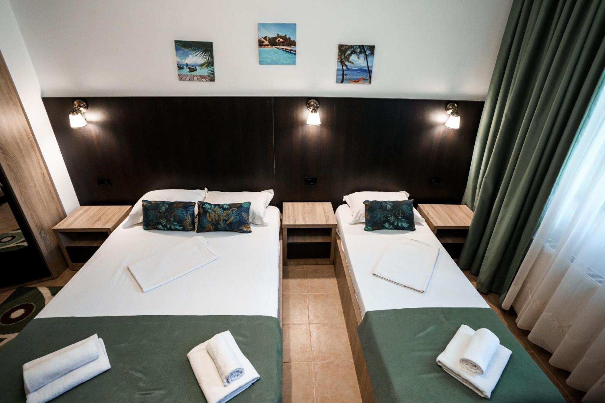 Raluca Hotel Navodari Luaran gambar